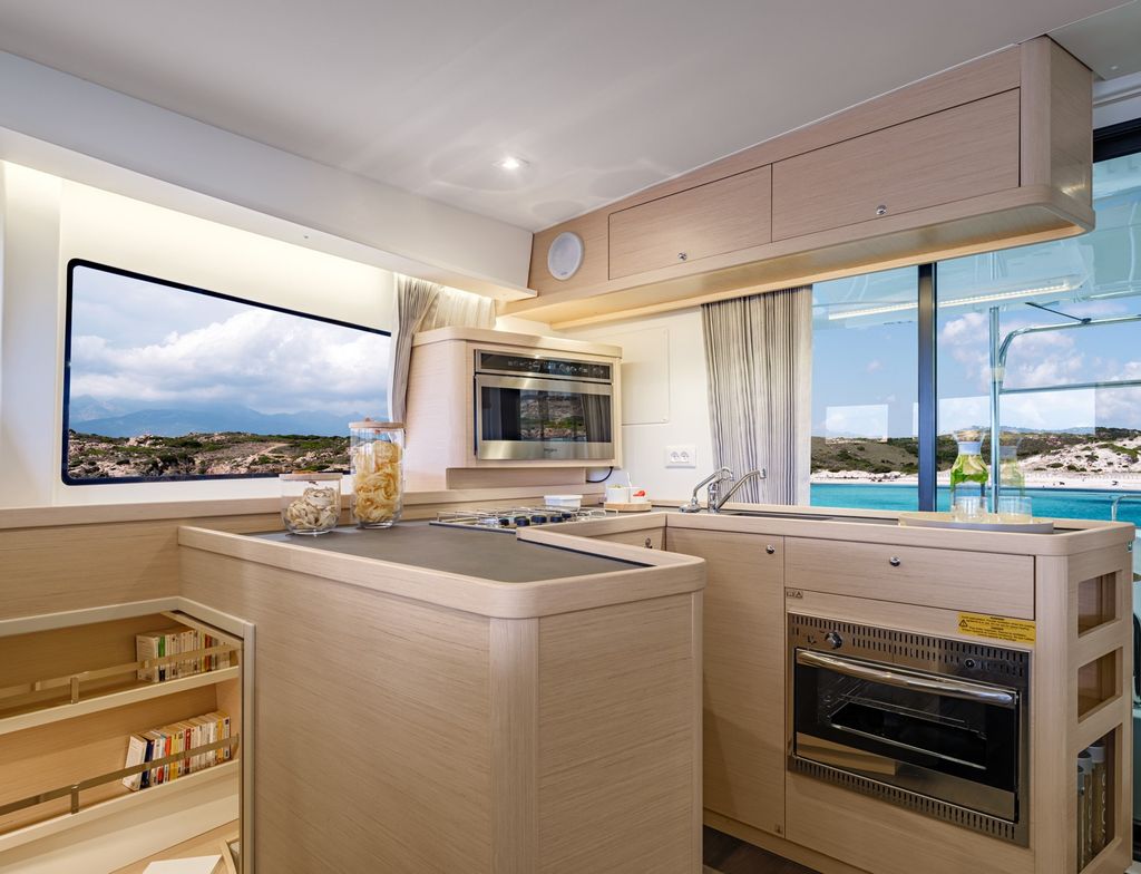 Lagoon 42 for Sale in Greece - Boat Images