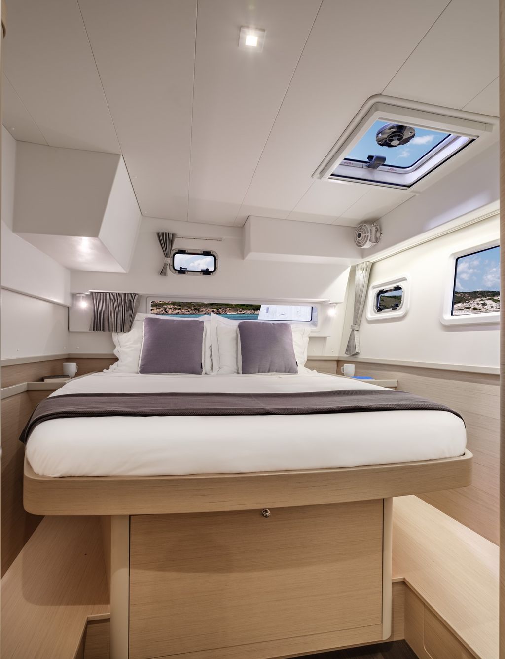 Lagoon 42 for Sale in Greece - Boat Images