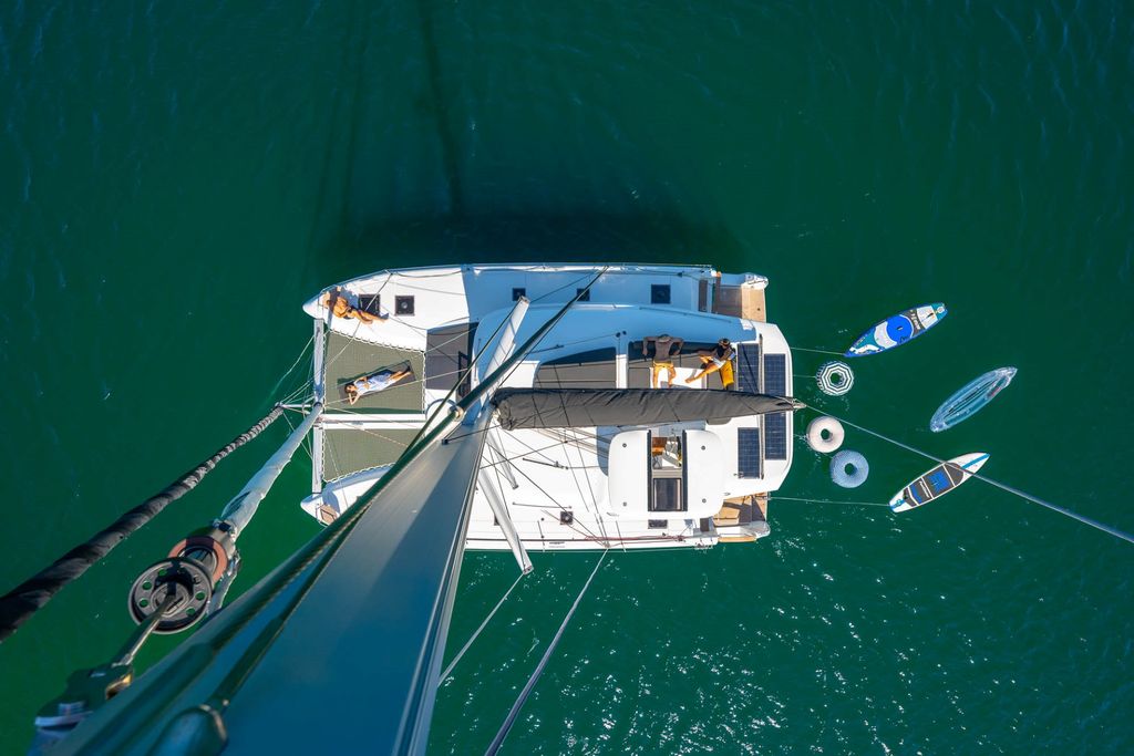 Lagoon 43 for Sale in Greece - Boat Images