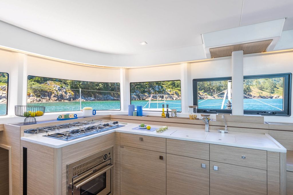 Lagoon 43 for Sale in Greece - Boat Images