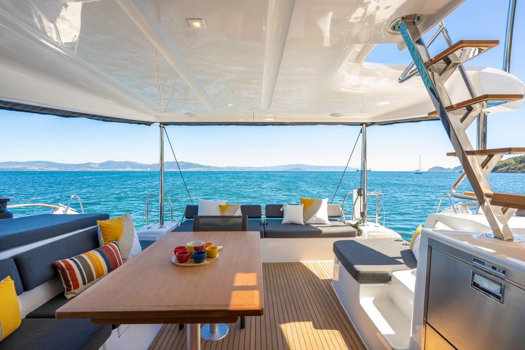 Lagoon 43 for Sale in Greece - Boat Images