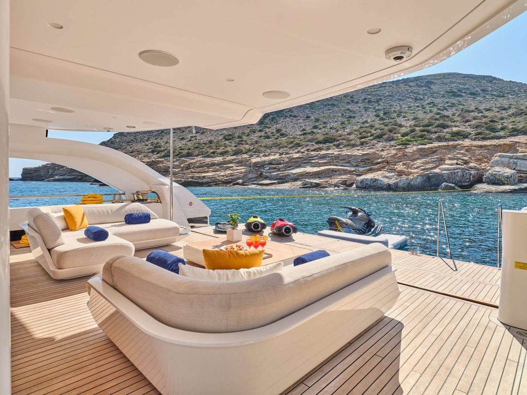 VOLO MARE - Boat Images