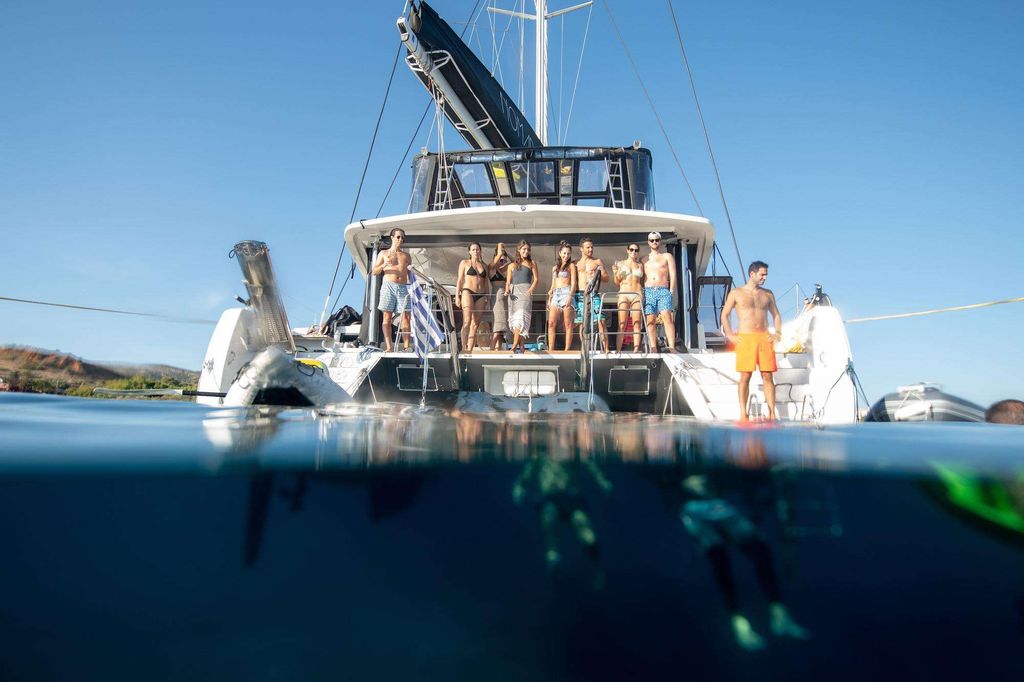 NOMAD - Boat Images
