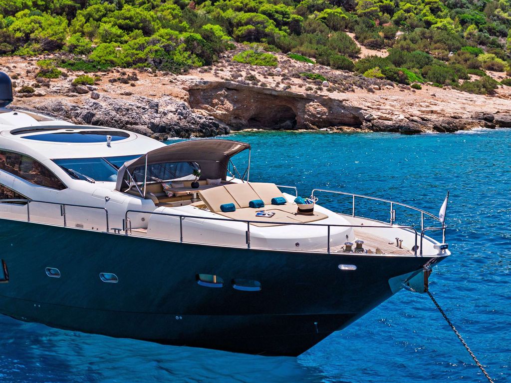 BLADE 6 - Boat Images