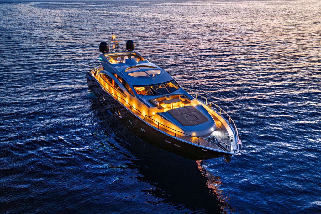 BLADE 6 - Boat Images