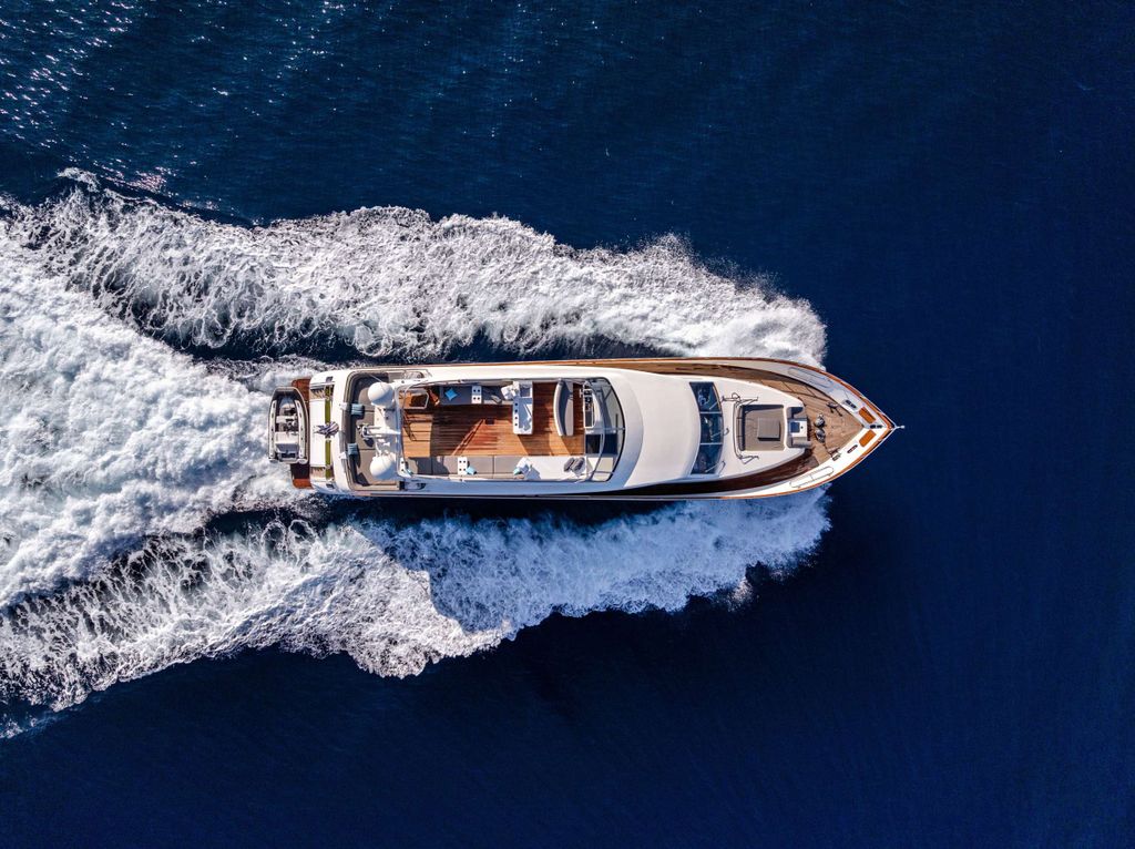 DREAM - Boat Images