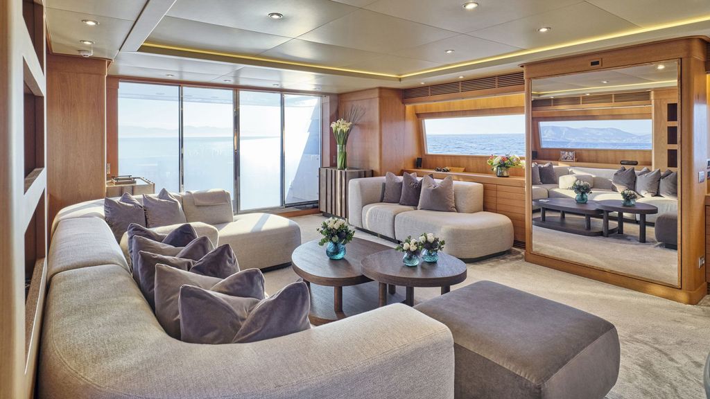 TIGRA - Boat Images