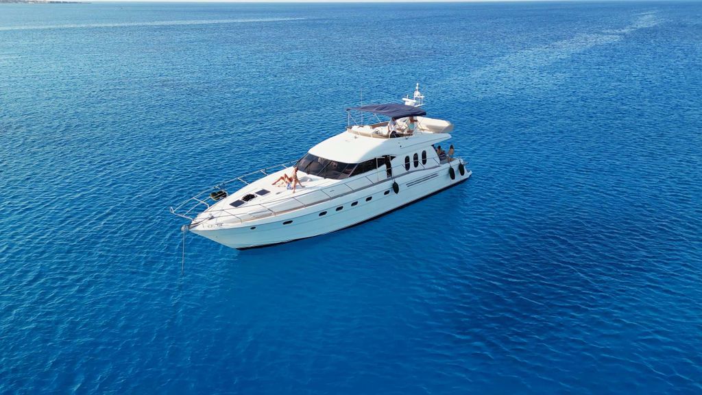 ESPERANZA - Boat Images