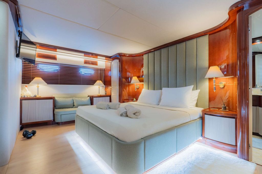 SYMPATICO - Boat Images