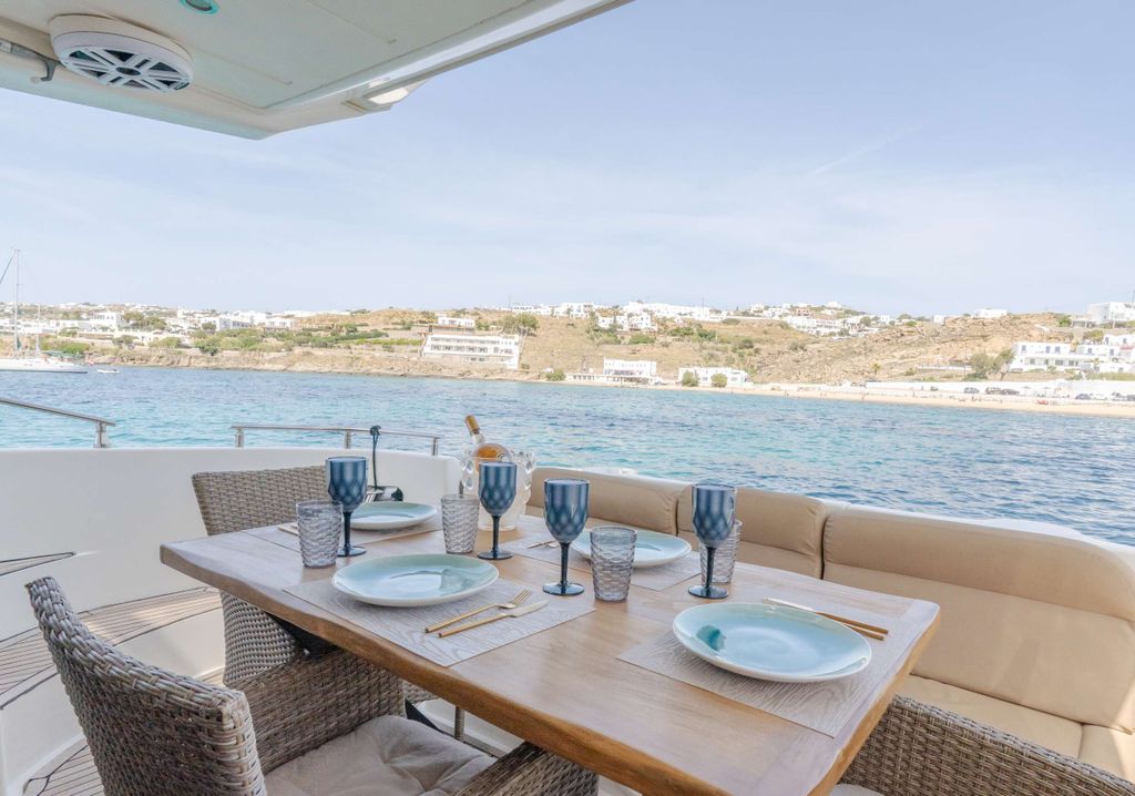 LIMAYA - Boat Images