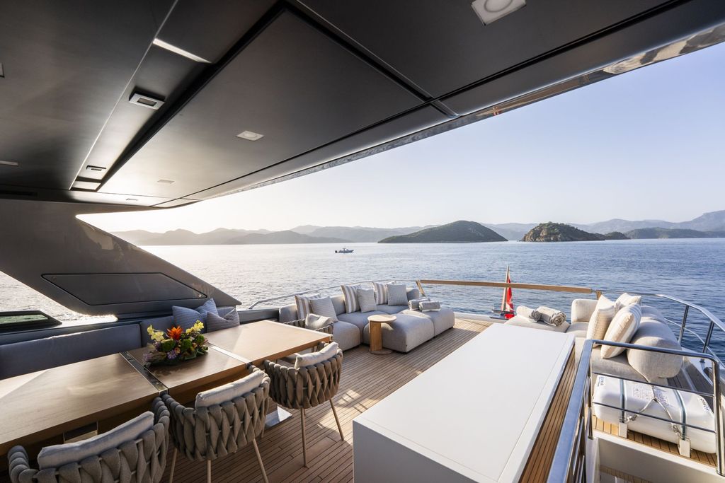 DANLOU - Boat Images