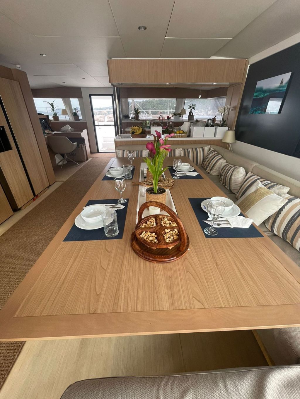 KOS 58.CAT - Boat Images