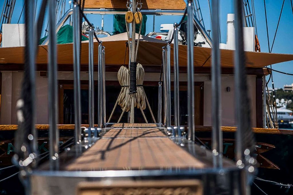 ARKTOS - Boat Images