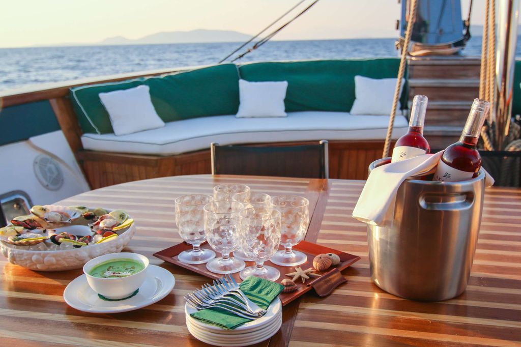 ARKTOS - Boat Images