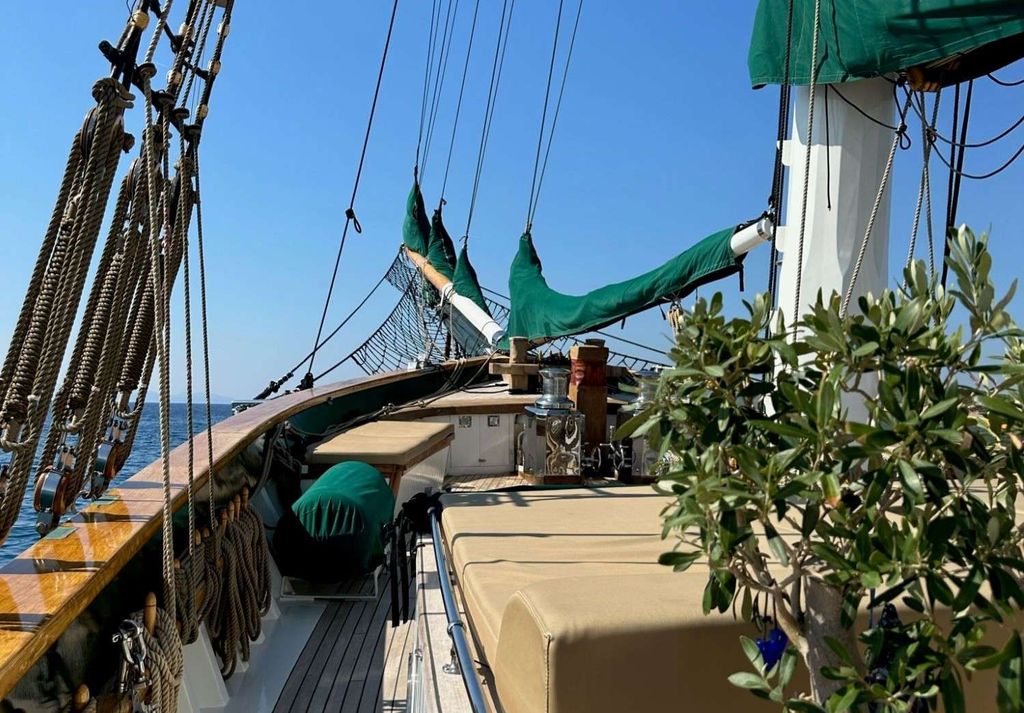 ARKTOS - Boat Images