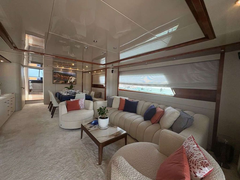 MAMMA’S - Boat Images