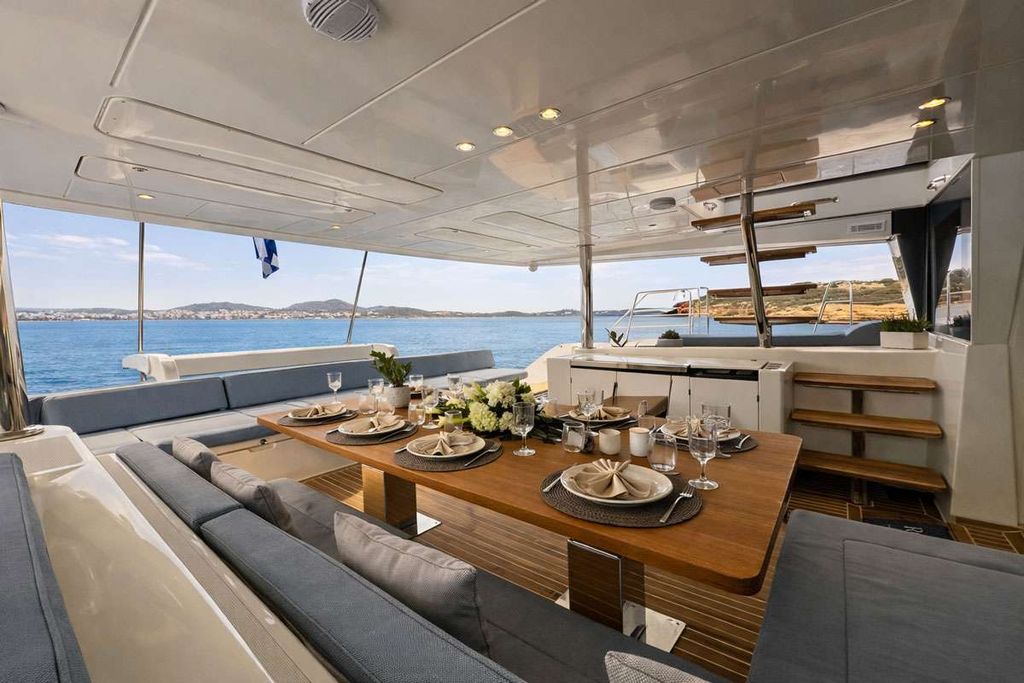 ROYAL DESTINY - Boat Images