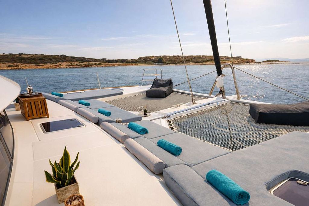 ROYAL DESTINY - Boat Images