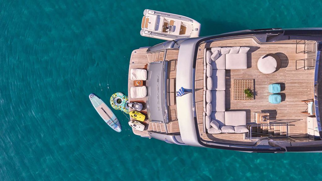 MENANGIO X - Boat Images