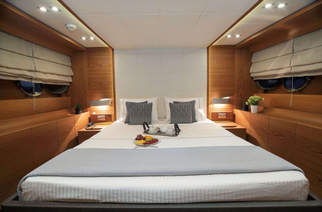 EL PECADO - Boat Images