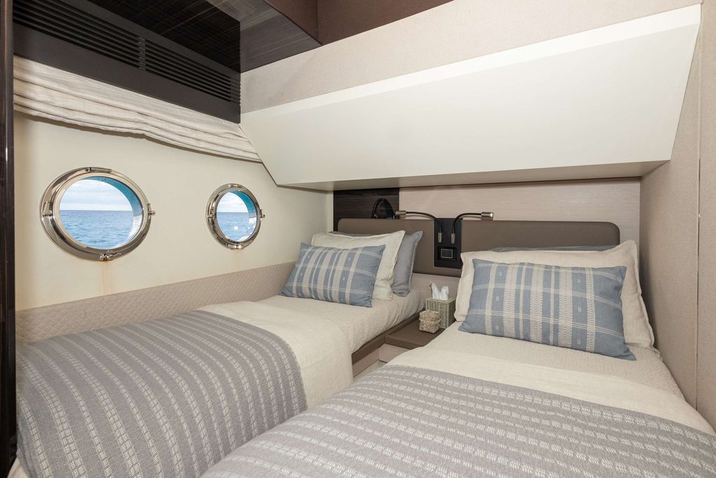 SEA YA - Boat Images