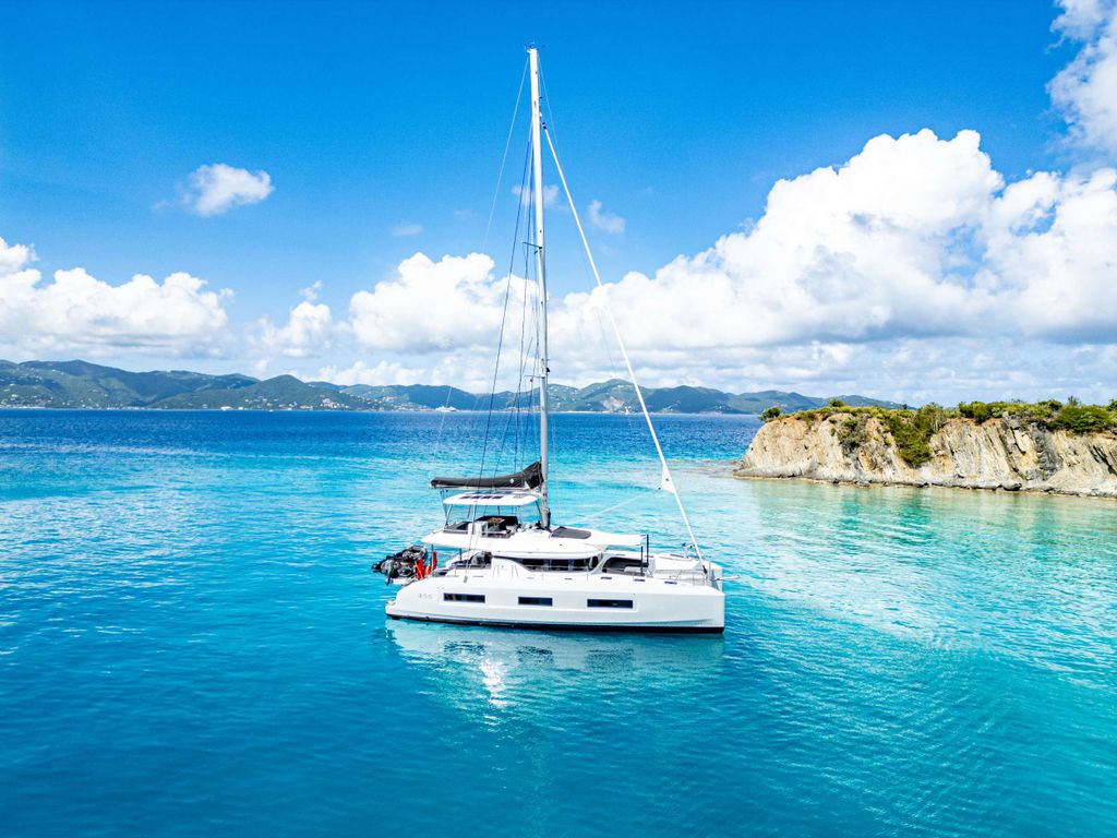 VALINOR - Boat Images
