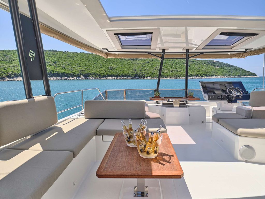 ARIVA - Boat Images