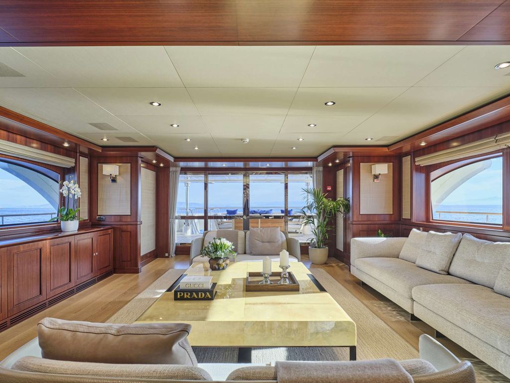 PALATIAL - Boat Images