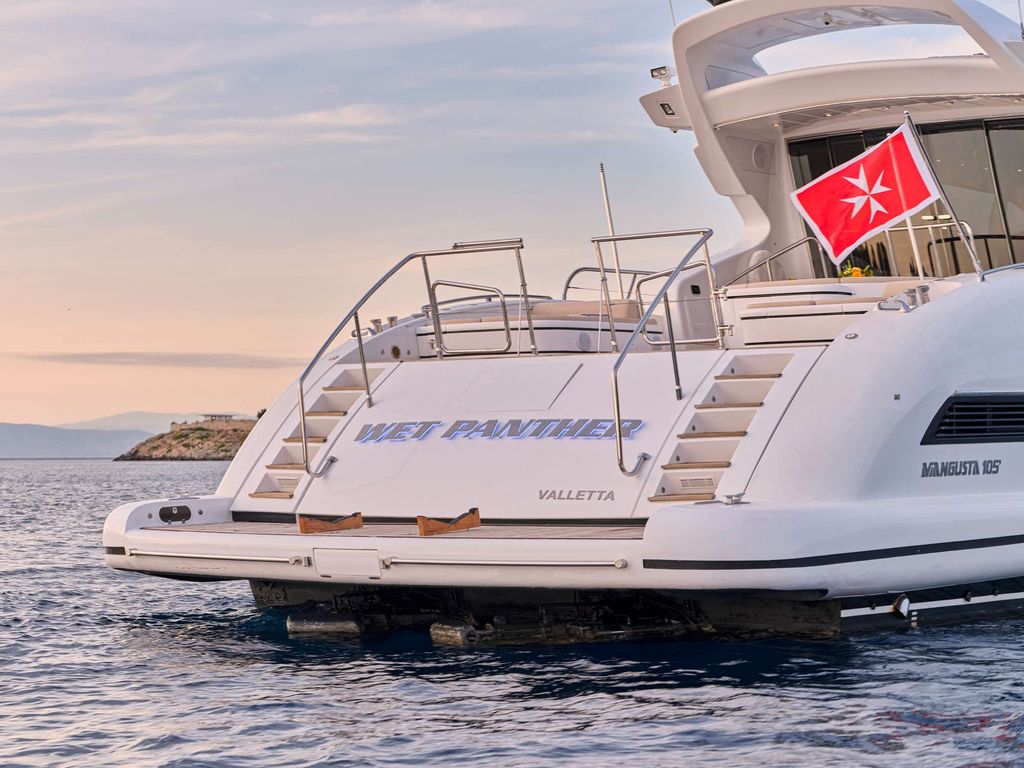 WET PANTHER - Boat Images