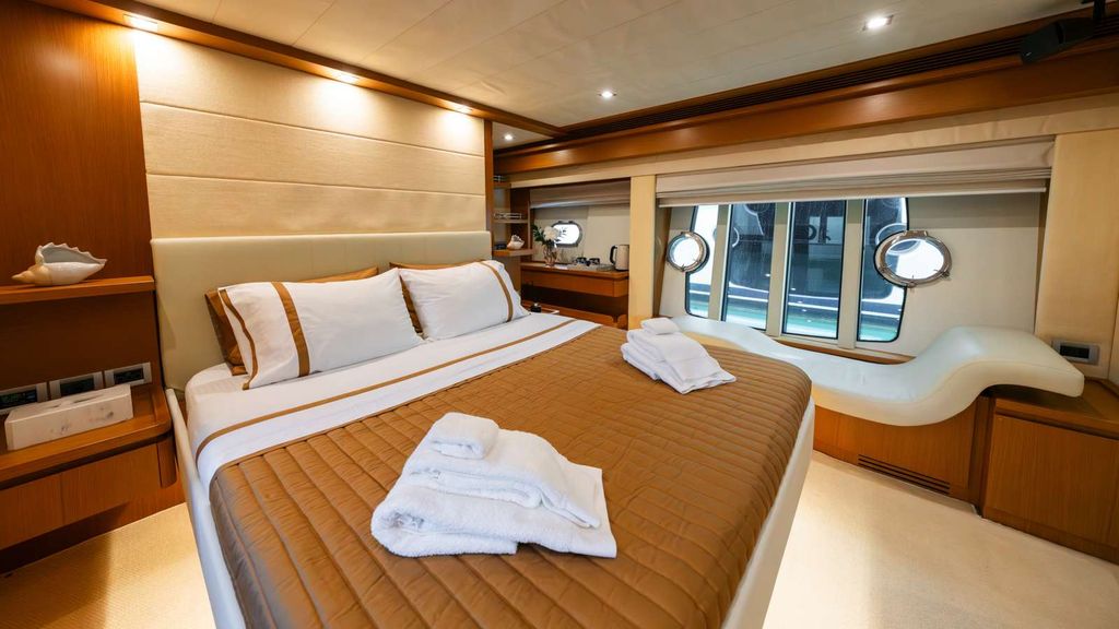 IRENE - Boat Images