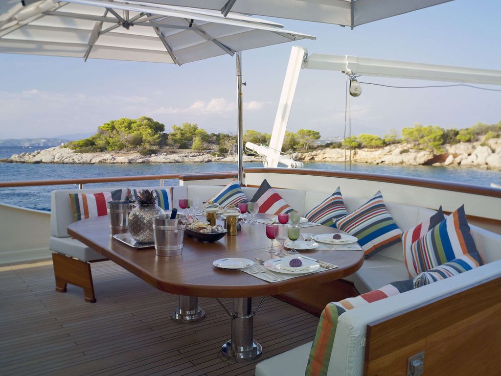NORTHWIND II - Boat Images