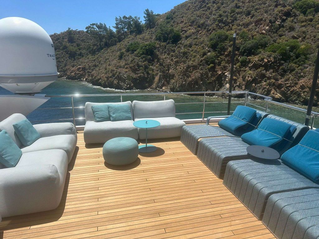 PURA VIDA - Boat Images