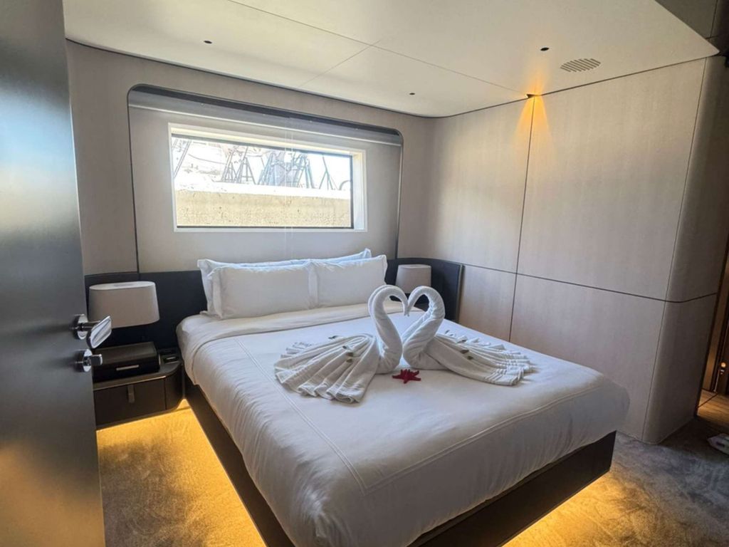 PURA VIDA - Boat Images