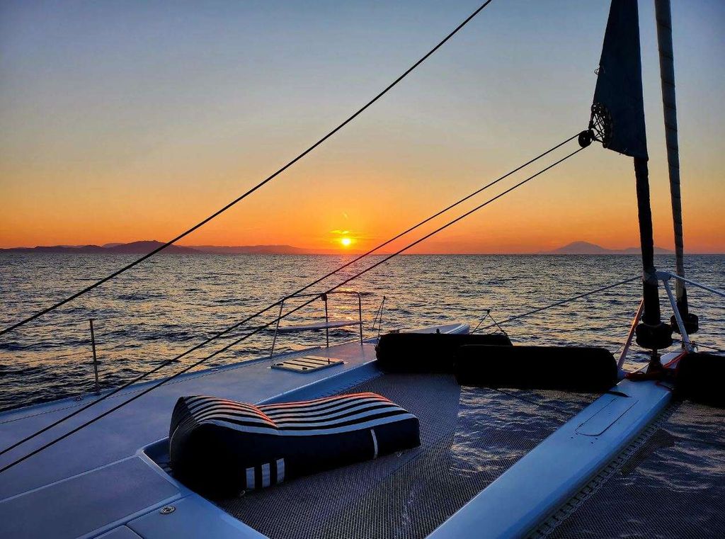 STADIUM - Boat Images
