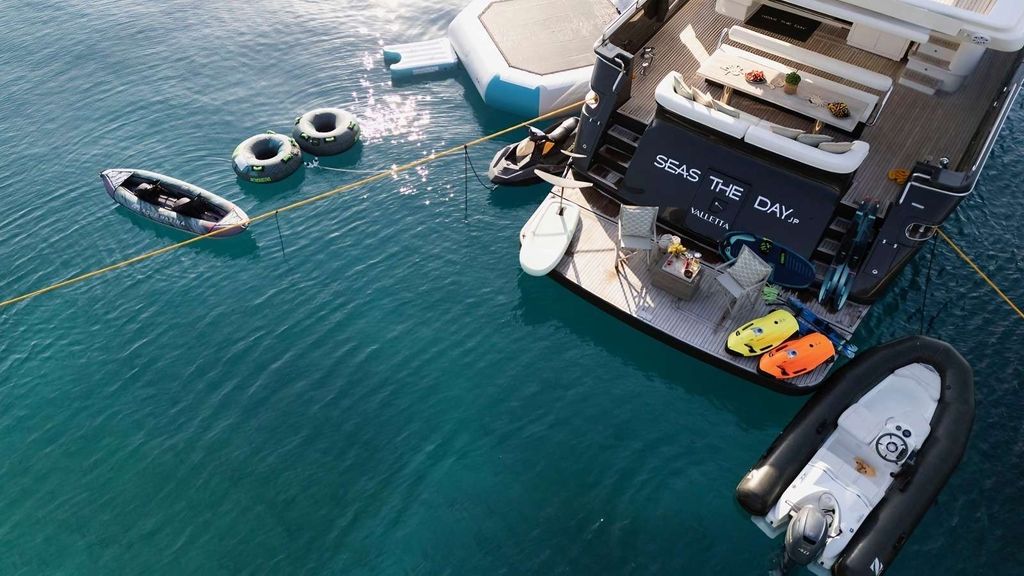 SEAS THE DAY - Boat Images