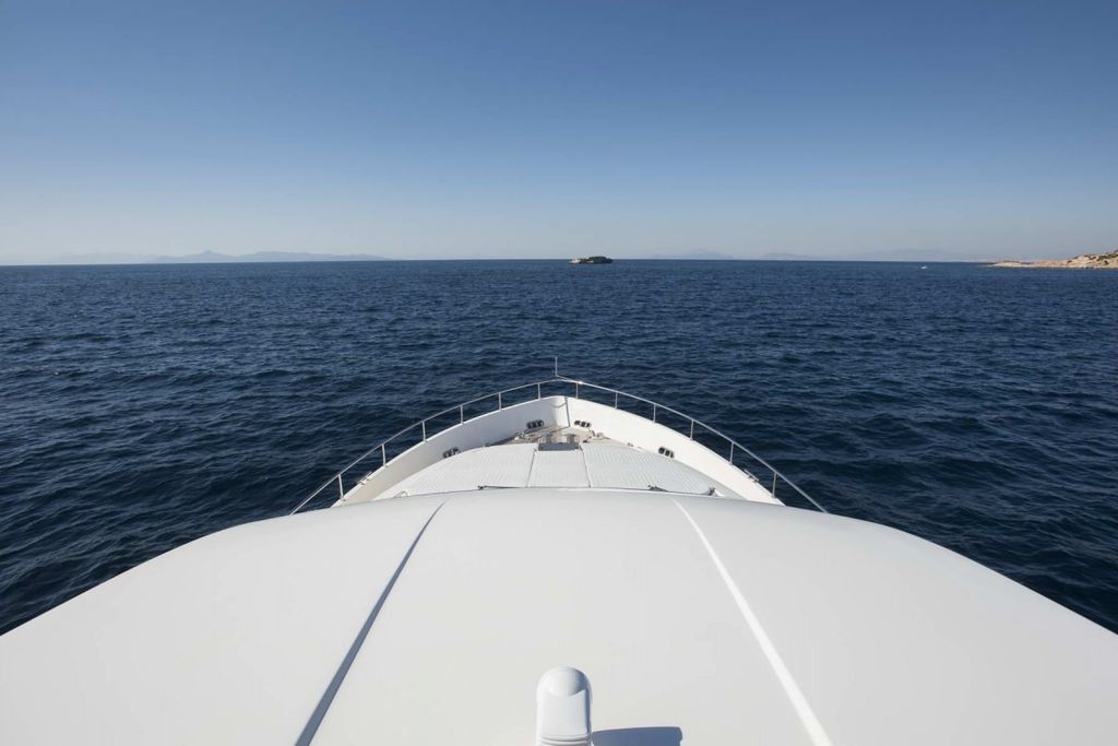 DAY OFF - Boat Images
