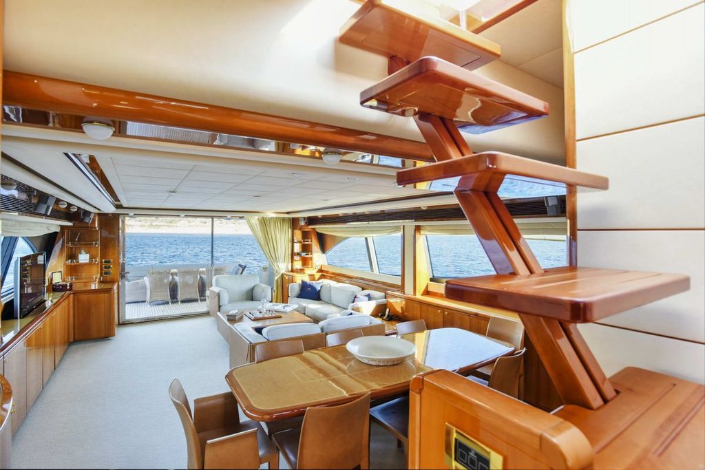 DAY OFF - Boat Images