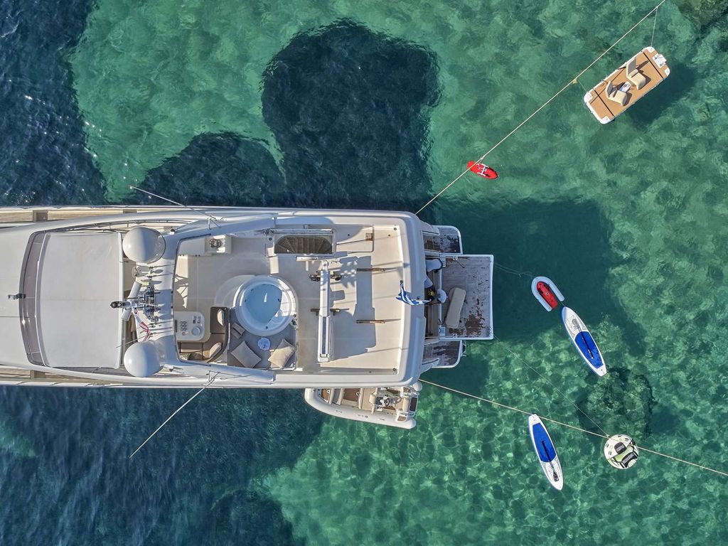JULIE M - Boat Images