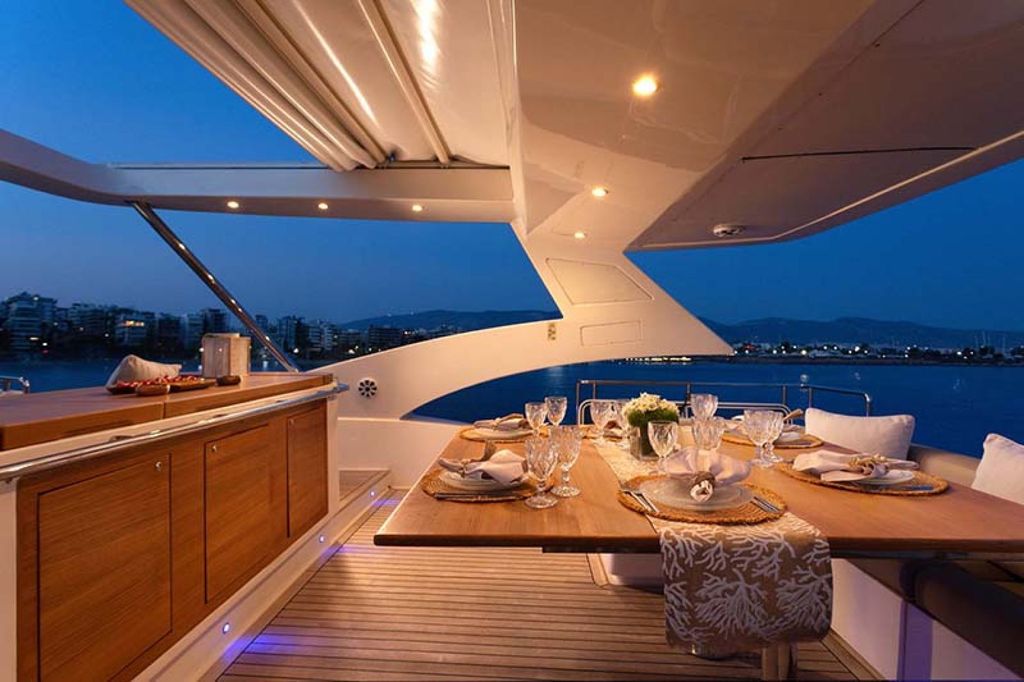 QUESTA e VITA - Boat Images