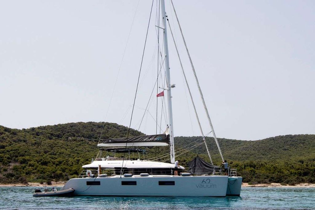 VALIUM62 - Boat Images
