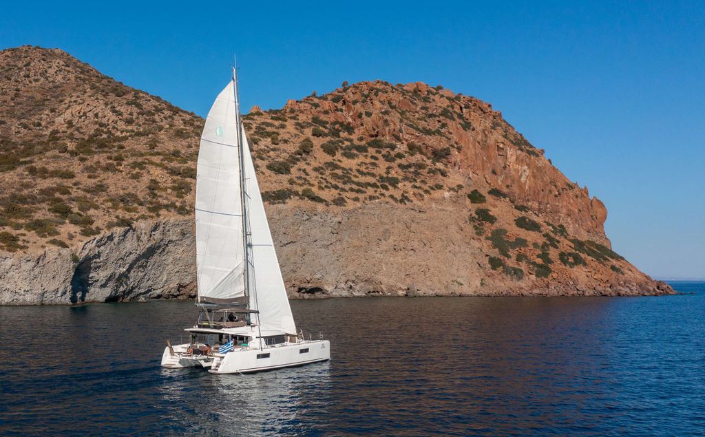 ELVIRA 52 - Boat Images