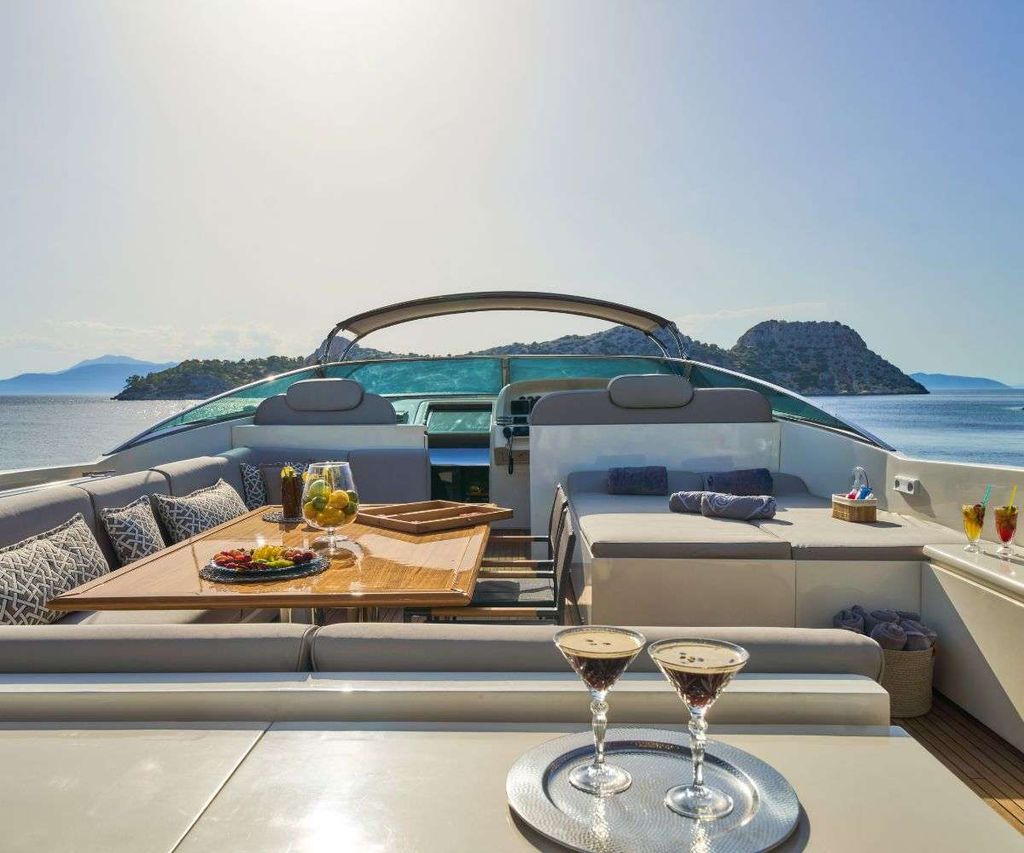 DIVINE - Boat Images