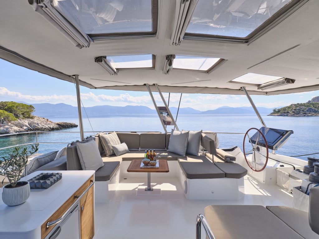 SERENISSIMA - Boat Images