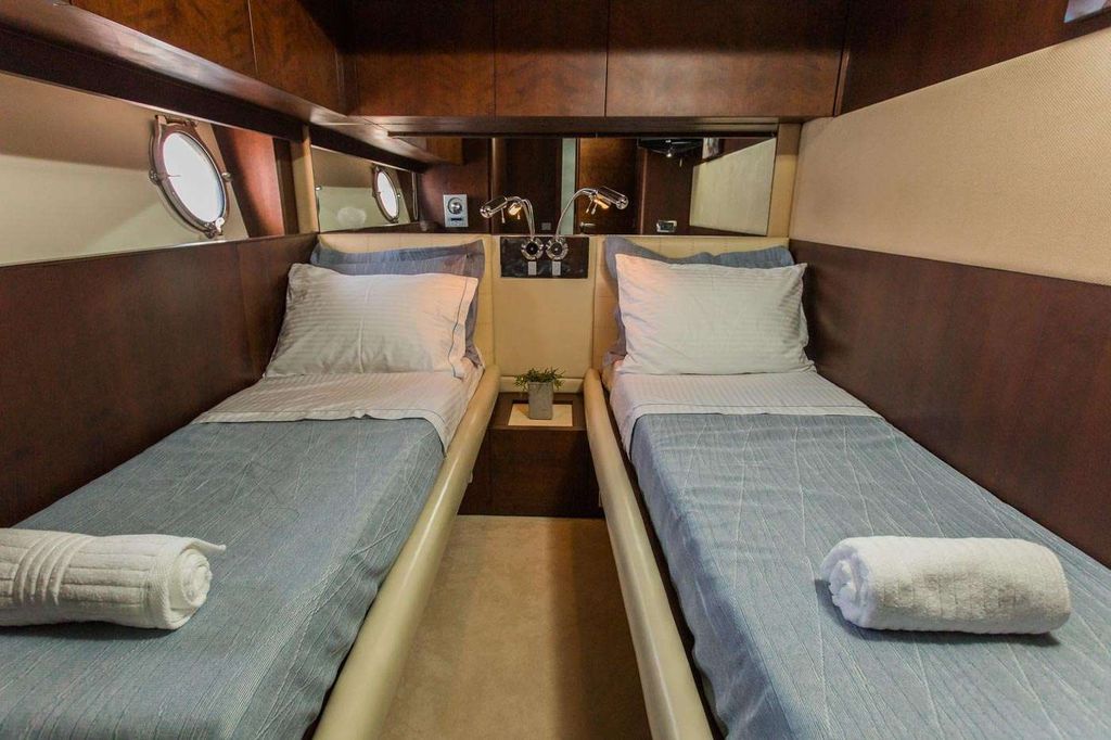 ULISSE - Boat Images