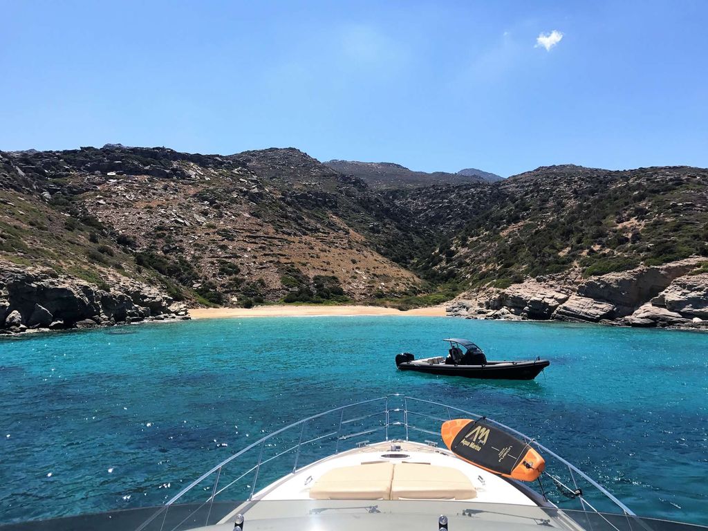 CHILL OUT II - Boat Images