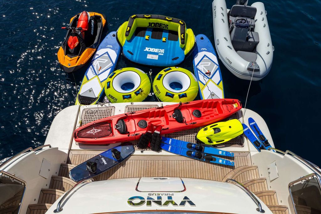 VYNO - Boat Images
