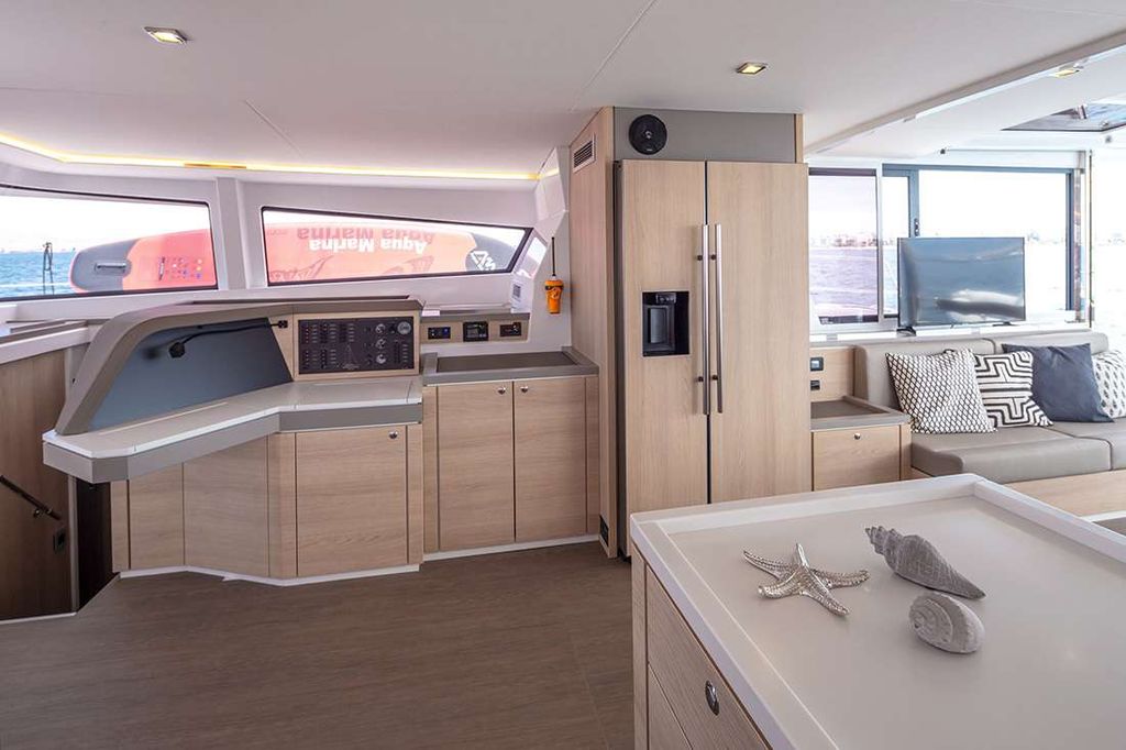 License to Chill - Boat Images