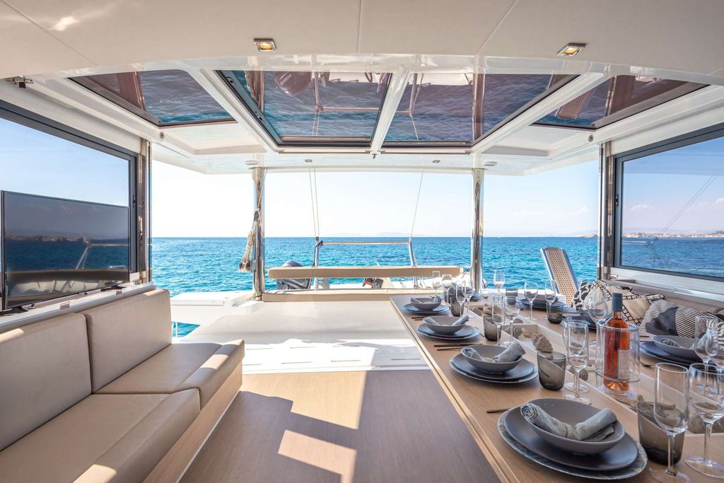 License to Chill - Boat Images