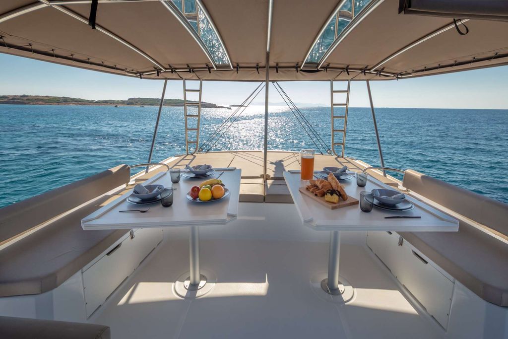 License to Chill - Boat Images
