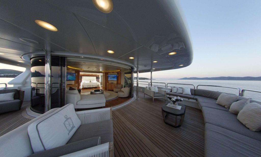 GRANDE AMORE - Boat Images